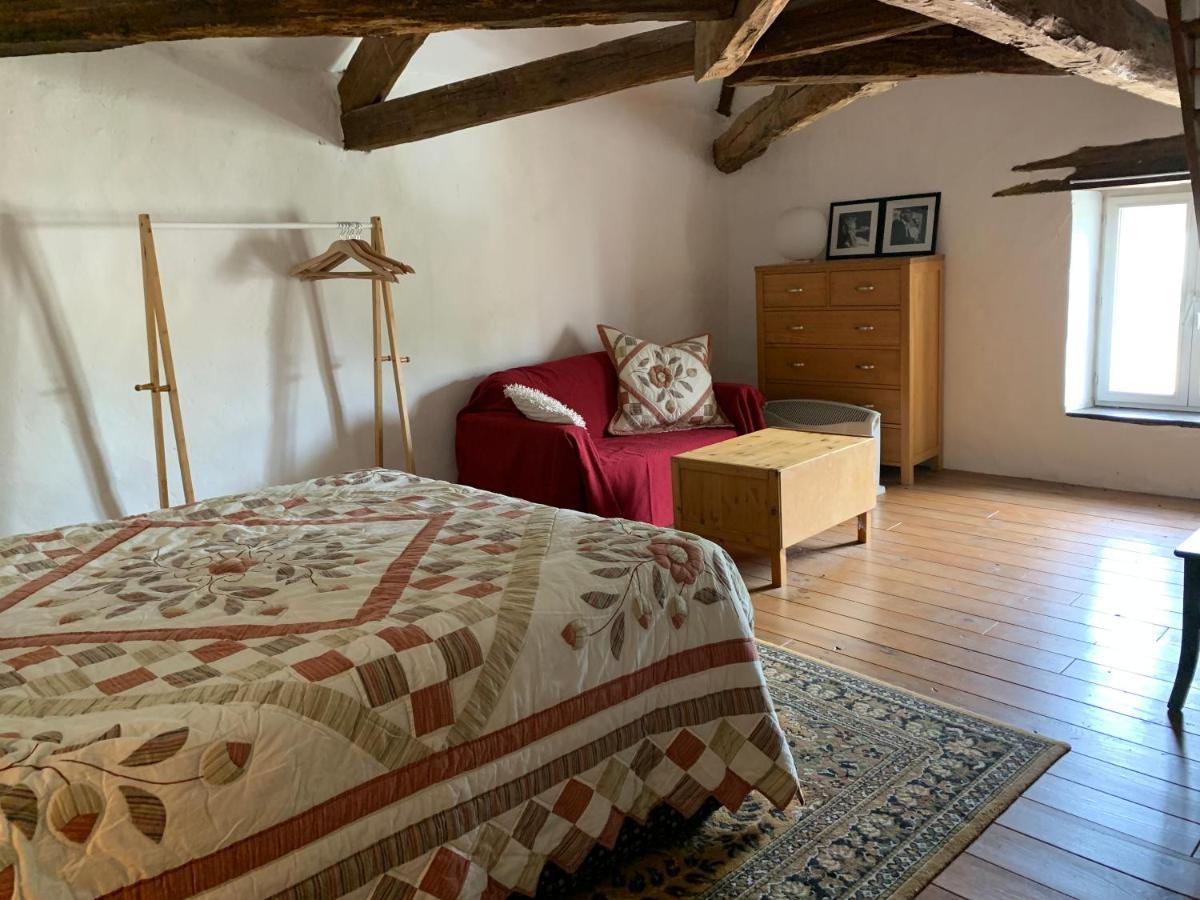 Civray  Chambre Sdb Privee Townhouse 26 Chambres D'Hotes Civray מראה חיצוני תמונה